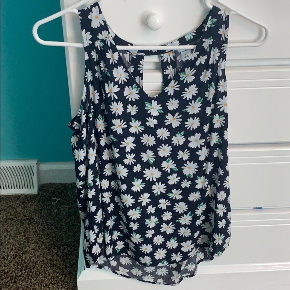 Summer daisy blouse